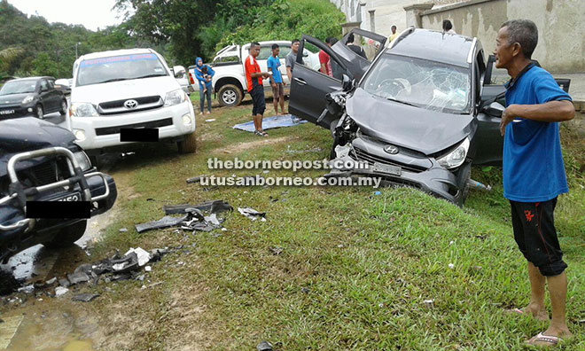  Keadaan di lokasi kemalangan di Kilometer 37, Jalan Batu Danau.