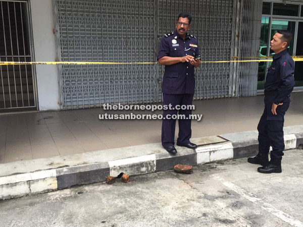  Polis berada di lokasi kes bunuh awal pagi semalam.