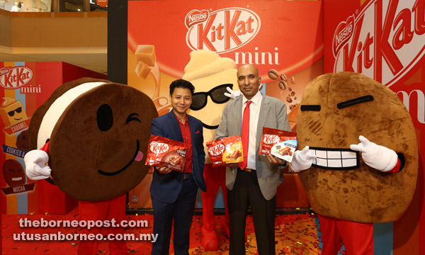  Sachin Goel pada majlis pelancaran KitKat Mini serba baharu di pusat beli-belah Sunway Pyramid baru-baru ini.