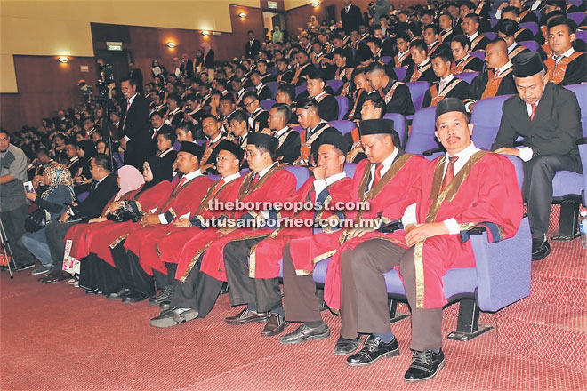 Suasana sekitar majlis Gaduasi GIATMARA Sabah yang diadakan di Auditorium Bangunan Persekutuan Sabah.