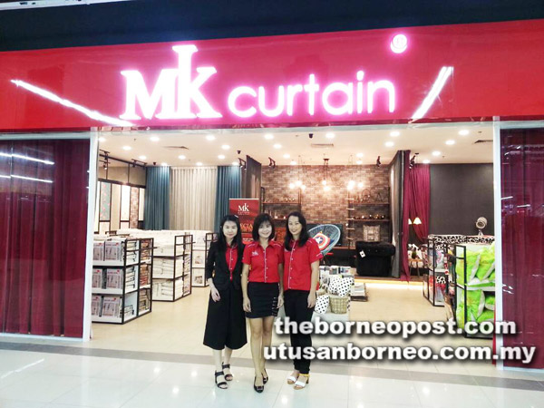  MK Curtain kini dibuka di Emart Batu Kawa.