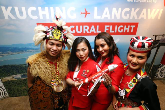AirAsia lancar penerbangan sulung dari Kuching ke Langkawi ...