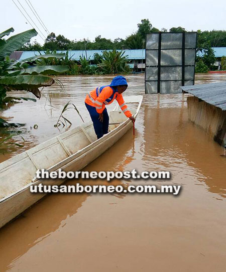  Paras air Sungai Entalun terus naik sehingga paras lima kaki pada jam 5.22 petang semalam.