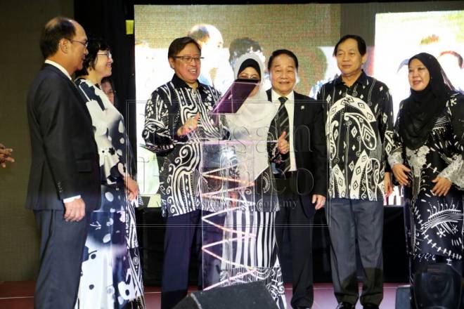 Abang Johari (dua kiba) bejadi Program Digital Kenyalang di Kuching pagi tadi.