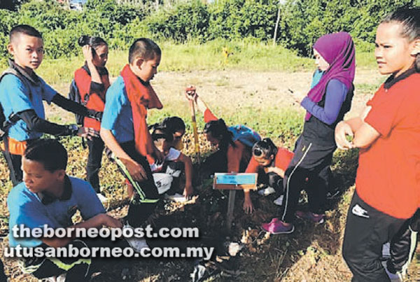  Acara gotong-royong menanam pokok turut diadakan.