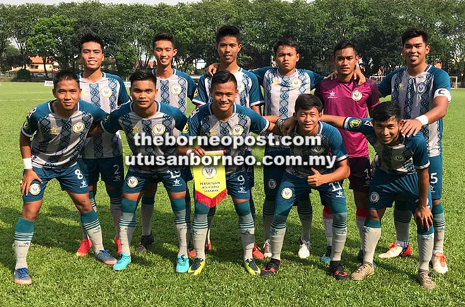  Rivaldo (berdiri kiri) bersama rakan sepasukan semasa perlawanan Piala Presiden 2018 menentang PKNS FC.