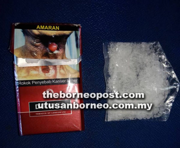 SUSPEK diberkas bersama kotak rokok mengandungi plastik berisi ketulan hablur jernih disyaki syabu.