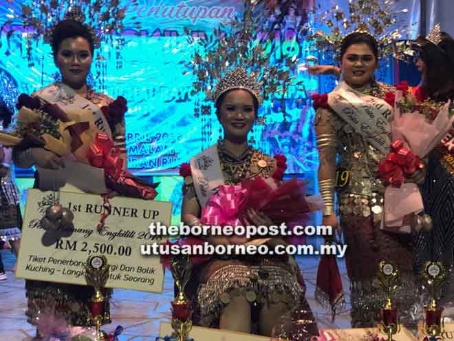  Pemenang Pekit Kumang Pesta Engkilili 2018 (ari kiba) Easthereena, Shirlyna enggau Jaylibna.