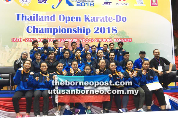 SKUAD karate SKA menang dua emas, dua perak dan lima gangsa di Terbuka Thailand.
