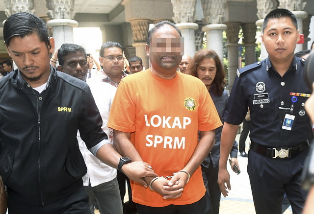  ‘Datuk Seri’ direman SPRM empat hari bagi membantu siasatan berkaitan dakwaan rasuah. - Foto BERNAMA 
