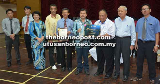 Pegawai Pendidikan Sibu Perkenal Slogan Sibu Super 1 Utusan Borneo Online
