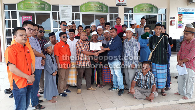  Yunizam menerima petisyen daripada Jawatankuasa Bertindak Penduduk Kampung Tinusa 2.