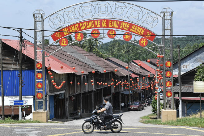  Perkampungan Cina Hainan terbesar di Malaysia yang terletak tujuh KM dari pekan Kemasik, Terengganu telah wujud lebih 110 tahun lalu. — Gambar Bernama