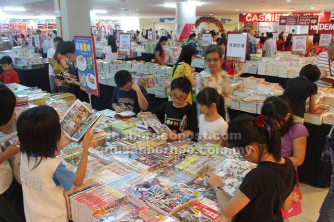  Pelbagai buku ditawarkan semasa Pesta Buku Mega POPULAR yang akan diadakan di Pusat Pameran CityONE di Kuching mulai 22 hingga 31 Mac 2019.