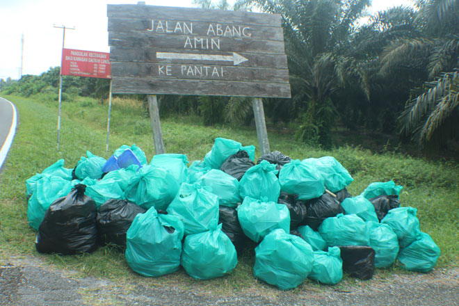  Timbunan sampah yang berjaya dikutip dalam kempen ini. 