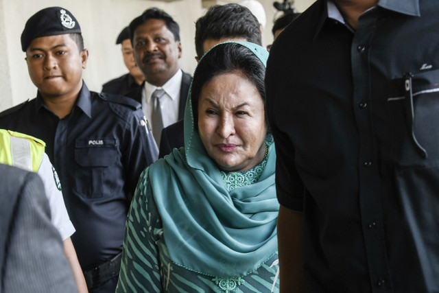 Rosmah ketika hadir di Kompleks Mahkamah Jalan Duta hari ini. - Gambar Bernama 