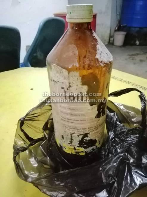  Racun yang didakwa diminum oleh mangsa.