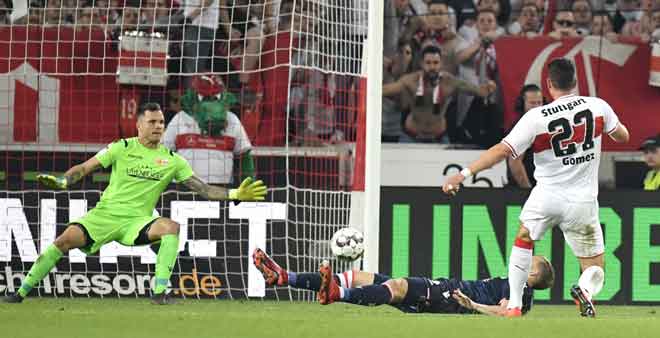  Antara babak-babak aksi perlawanan Bundesliga di antara Stuttgart dan Union Berlin di Stuttgart. Perlawanan berkesudahan dengan seri 2-2.  — Gambar AFP