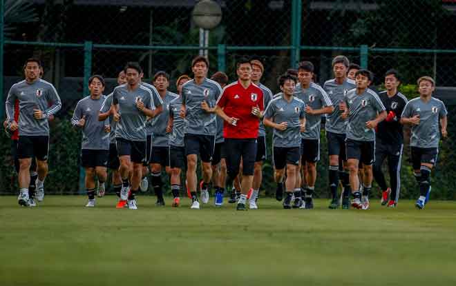  Pemain kebangsaan Jepun menjalani sesi latihan sebagai persediaan untuk Copa America di Brazil. — Gambar AFP
