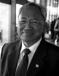 Bekas Ahli Parlimen Mambong meninggal dunia  Utusan 