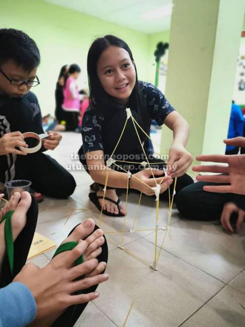  Murid-murid turut diberi bimbingan untuk meningkatkan keyakinan diri mereka bagi menghadapi UPSR. 