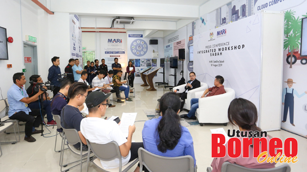  Suasana ketika sidang media berlangsung di pejabat MARii Sabah.