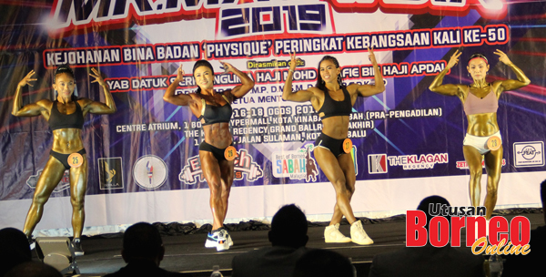   Aksi  juara, Shelen (dua kiri) dan finalis lain Marzura (kiri), Lily (dua dari kanan) dan Tan Hwei Ling.