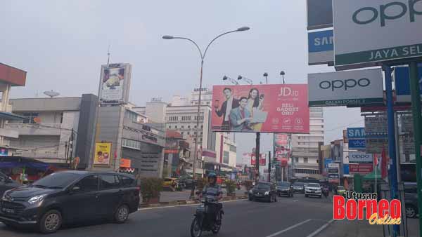  Pemandangan di satu sudut kota Pontianak yang menyaksikan pembangunan mengubah landskapnya.