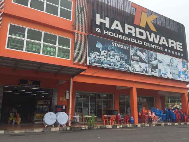  TK Hardware di Jalan Tunku Abdul Rahman bersebelahan Star Mega Mall.