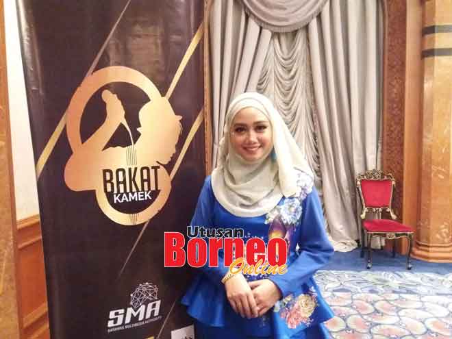  Lydia Shafrina Suhaili, juara program realiti pertama Bakat Kamek 2019  kategori nyanyian. 