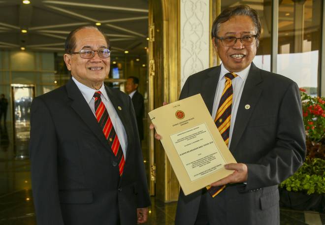  Belanjawan Negeri 2020 menunjukkan kesungguhan Abang Johari dan kabinetnya membangunkan Sarawak menuju status negeri maju pada 2030.