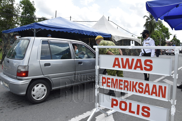  Pemeriksaan oleh anggota petugas menguatkuasakan PKP di SJR.