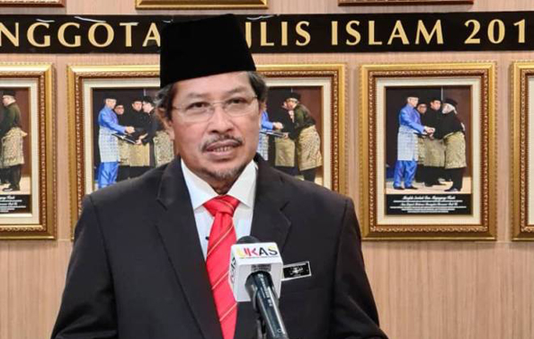 Solat lima waktu, Jumaat dibenarkan di Sarawak dengan ...