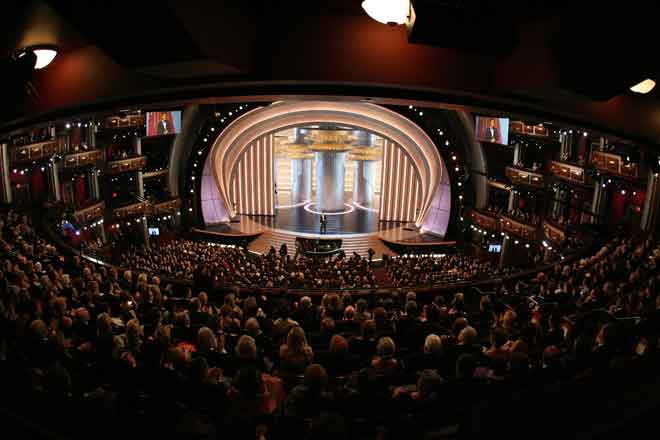  Gambar fail yang diambil pada 24 Februari 2008 ini menunjukkan gambaran umum Anugerah Akademi ke-80 yang diadakan di  Kodak Theatre, Hollywood.  — Gambar AFP