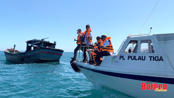  Hampir 20 kapal nelayan asing dari Vietnam yang menjalankan aktiviti menangkap ikan secara haram di perairan Sabah, dikenakan tindakan tegas semenjak 2019 apabila ditenggelamkan untuk menjadi tukun tiruan.