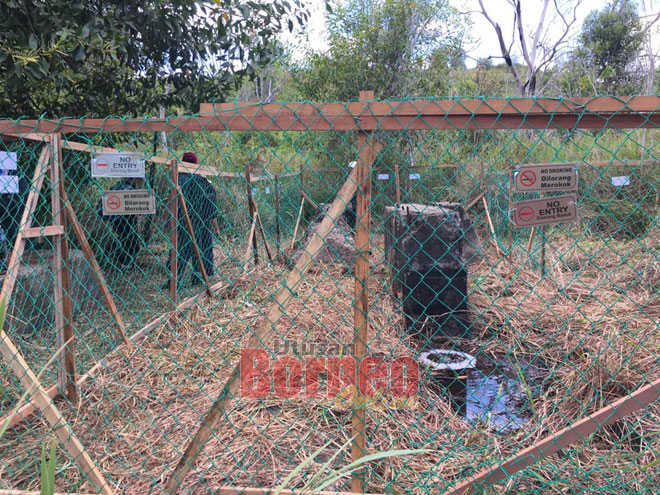  Kawasan di mana gas asli cecair ditemui meluap keluar dari bekas telaga minyak mentah lama pernah digali di Bukit Kanada kini sudah dipagar agar tidak diganggu orang awam sementara menunggu tindakan lanjut.  