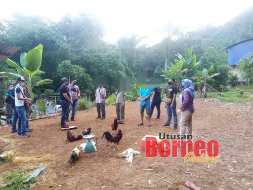 Pasukan operasi menjalankan siasatan di lokasi kejadian.