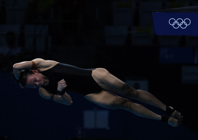 Pandelela membuat terjunan pada separuh akhir acara 10 meter platform wanita Sukan Olimpik Tokyo 2020 di Pusat Akuatik Tokyo, hari ini. - Gambar Bernama