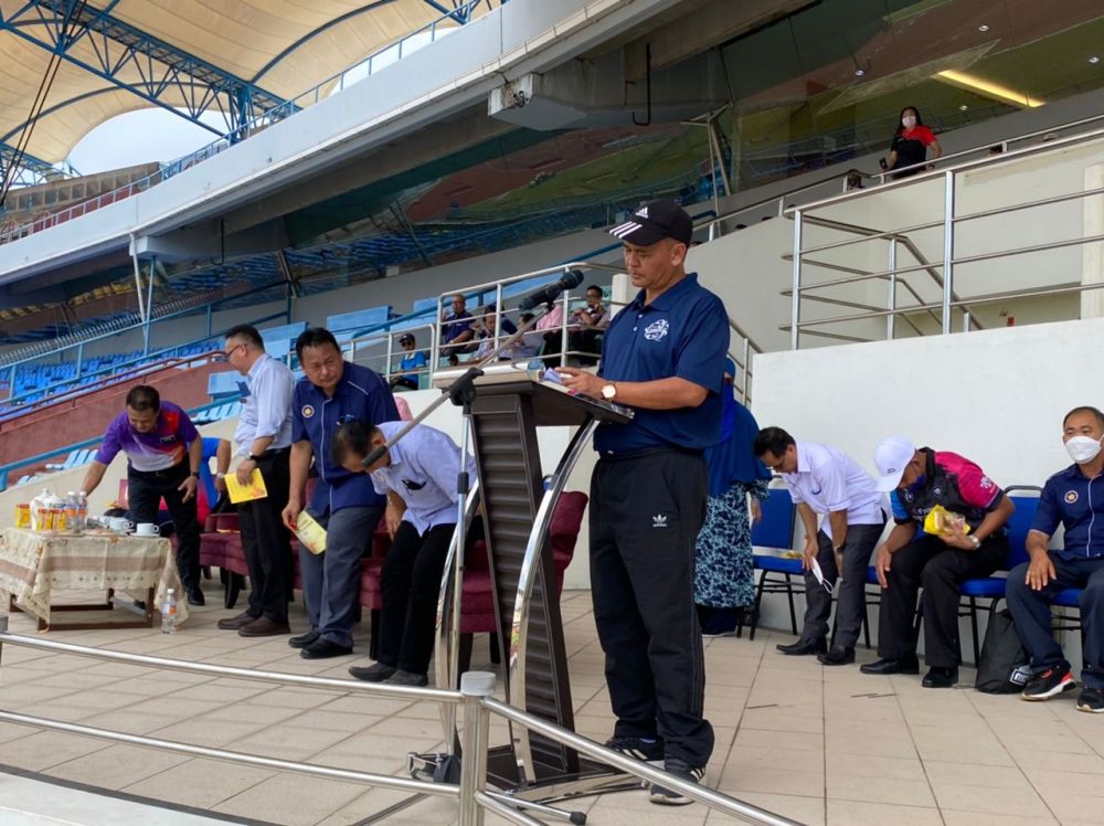 Bolkiah lebuh ti meri jaku pengelalu ba Pengerami 'Penangguhan Kejohanan Sukan dan Olahraga', MSSD Padawan 2022 di Stadium Sarawak, bedau lama ti udah.