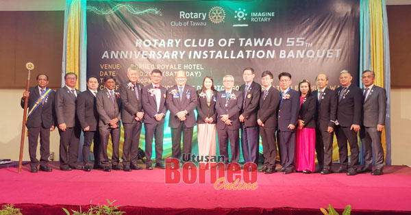  Antara ahli jawatankuasa baharu Kelab Rotary Tawau bagi tahun 2022-2023.