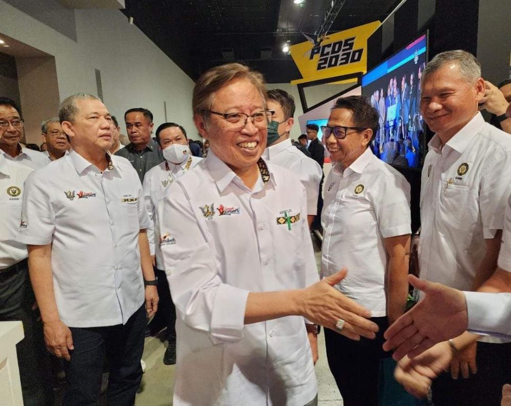  Dialog Mensia Mayuh Begulai Enggau Premier Sarawak LBAS 2022,ensanus.