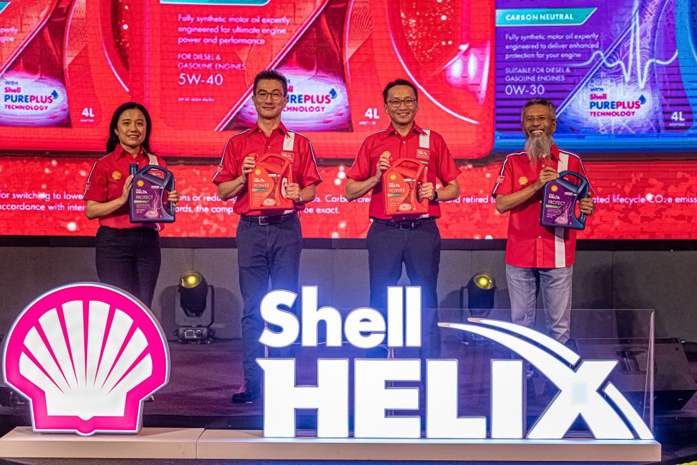 Pelancaran minyak enjin neutral karbon pertama semalam. Shell Helix Power and Protect menawarkan pilihan mesra alam kepada pengguna tanpa mengkompromi prestasi tinggi dan perlindungan enjin.
