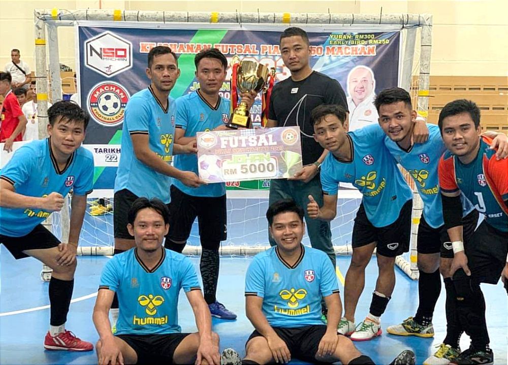 Pasukan Buragas United dari Kapit muncul juara Kejohanan Futsal Piala ADUN Machan 2023 di Kanowit.