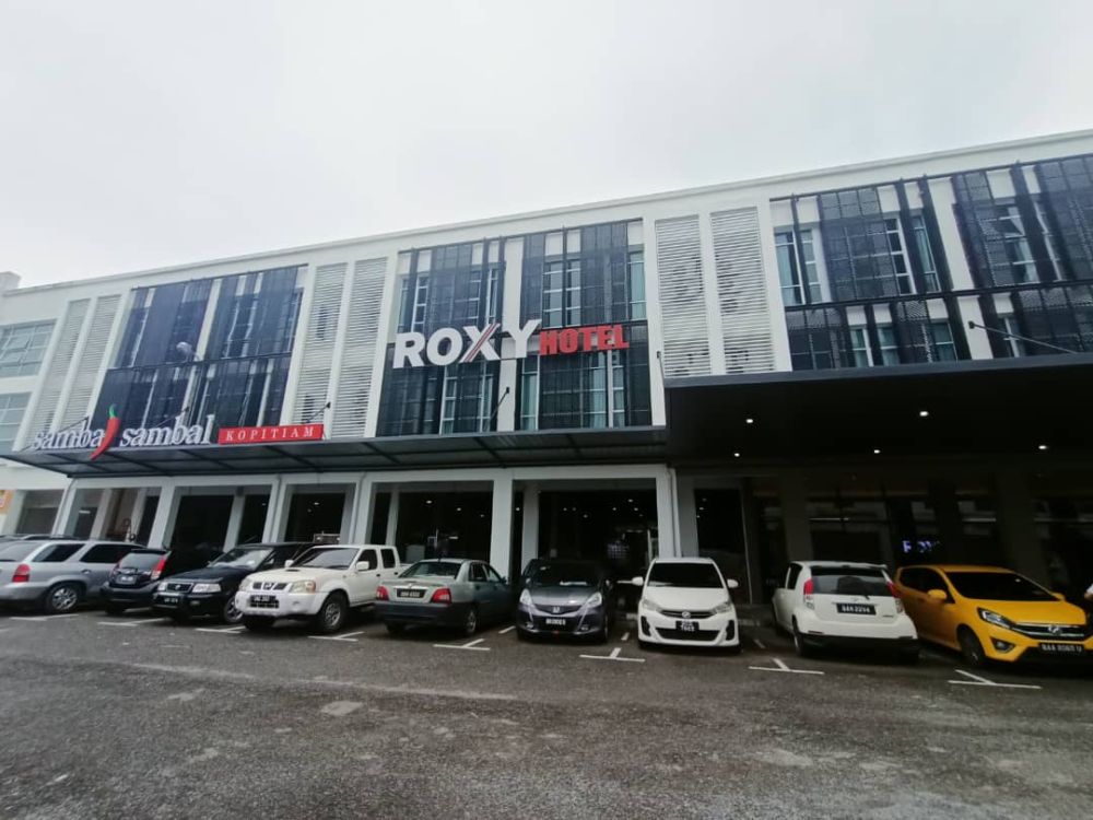 Hotel Roxy Aiman, Kota Samarahan dan Sambal-Sambal Cafe.