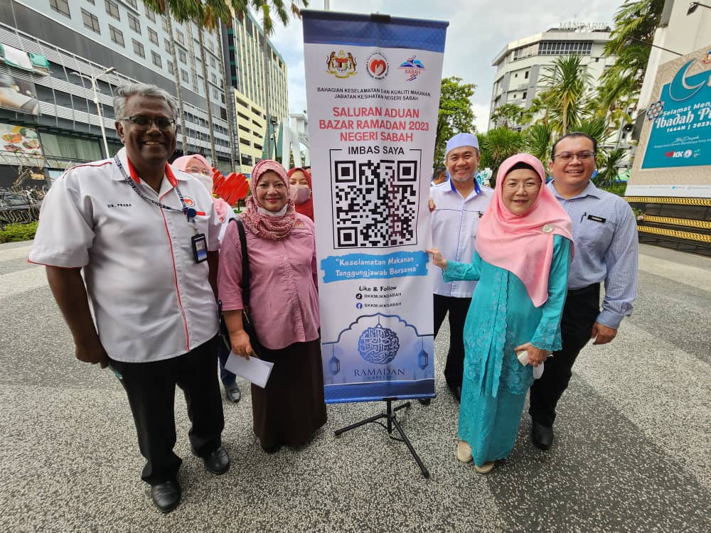  Kod QR yang diperkenalkan oleh JKNS bagi membolehkan pengguna membuat aduan tentang isu kebersihan di bazar Ramadan.