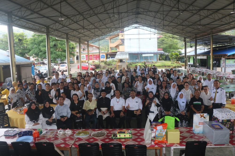 Jamuan Sambutan Hari Guru SMK Lundu 2023.