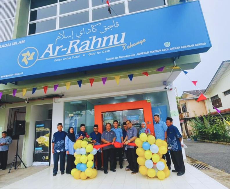 Perasmian Ar-Rahnu X’Change Chukai milik KOPKEM di Kemaman, Terengganu baru-baru ini.