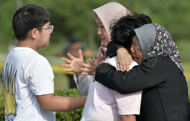 PM, Menteri ucap takziah kepada keluarga mangsa nahas pesawat terhempas | Utusan Borneo Online