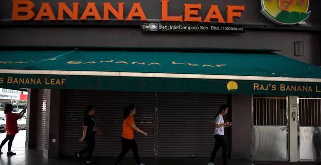 DIARAH TUTUP: Restoran Raj’s Banana Leaf di Bangsar yang diarahkan tutup oleh DBKL berkuat kuasa semalam. — Gambar Bernama