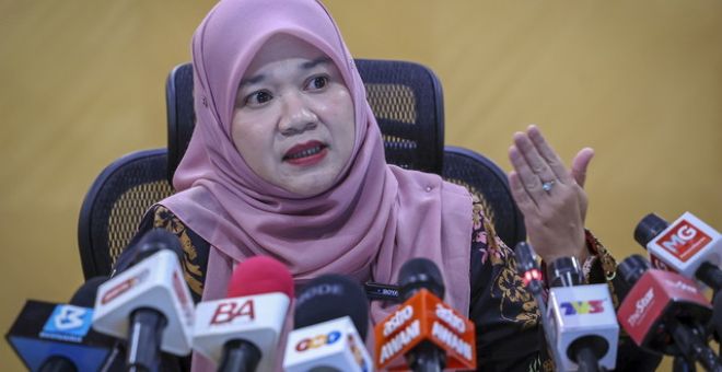 Fadhlina pada sidang media berkenaan Intervensi Kurikulum bagi menangani isu keciciran pembelajaran di Kementerian Pendidikan hari ini. - Gambar BERNAMA